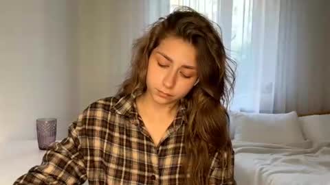 Bella online show from July 28, 4:39 pm