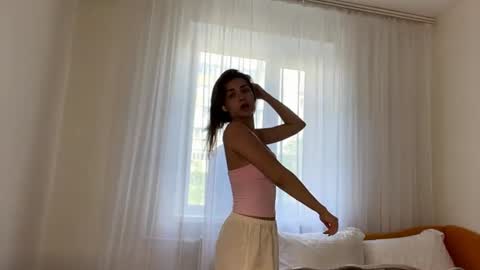Bella online show from June 30, 12:15 pm