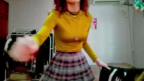 Joannatompson online show from February 13, 5:42 am