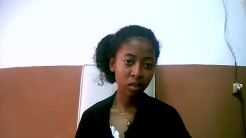 joliekah27 online show from February 5, 5:09 am