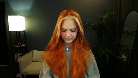 Polly  online show from March 8, 2:32 am