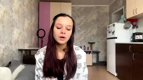 Sofi online show from April 18, 8:06 am