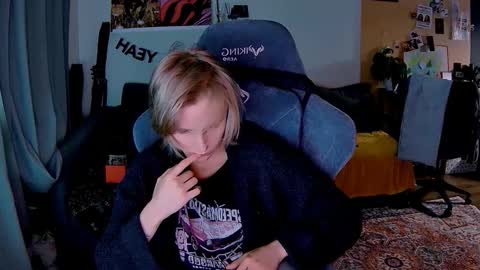 joy_keys online show from November 20, 2:01 am