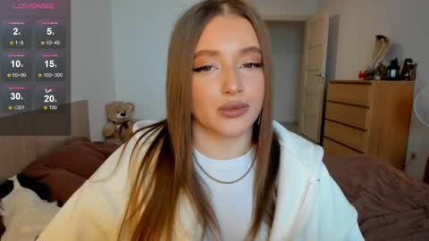 Julia and Julia online show from February 18, 2:06 pm