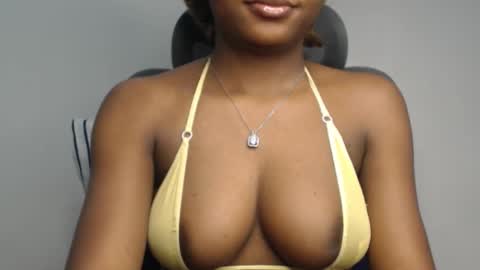 Wet Baddie online show from October 18, 7:33 am