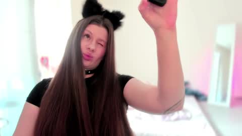 Elena online show from June 7, 2:35 pm