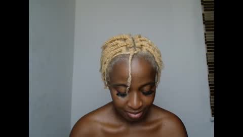 juicykinkx online show from November 25, 1:41 am