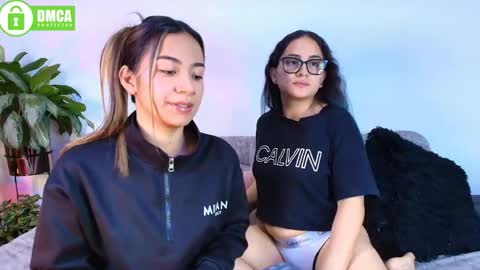 Jules and Gia online show from June 1, 11:38 pm