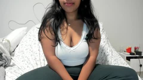 Jules and Eli online show from March 6, 10:05 pm