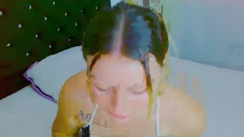  Juliana Torres  online show from November 11, 7:55 pm