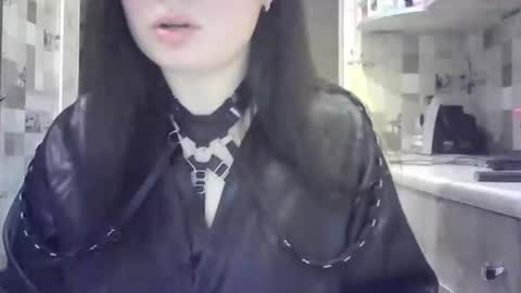 julia69009 online show from January 9, 11:34 pm