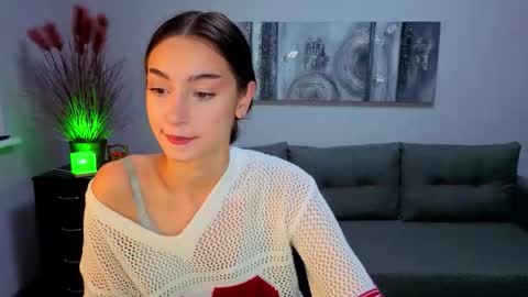 Julia online show from November 28, 6:38 am