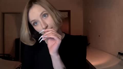 Kate online show from February 28, 4:17 pm