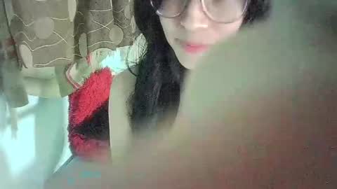 Snapshot of juliamack chatting on December 4, 2:09 am JuliaMack online show from December 4, 2:09 am