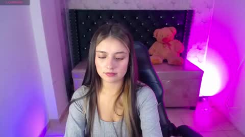 juliana_diamond_ online show from February 25, 3:27 am