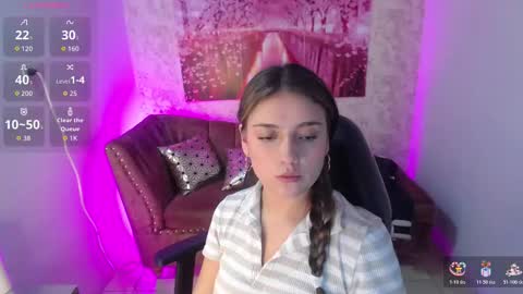 juliana_diamond_ online show from February 6, 7:01 am