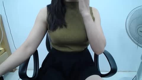 julie9x online show from June 3, 9:09 pm