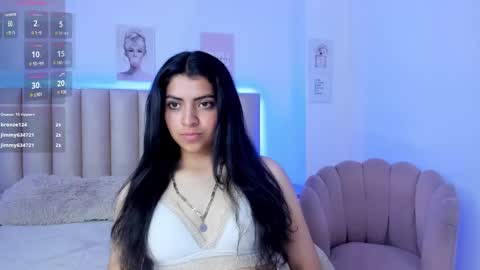 julie_devani online show from November 22, 8:44 pm