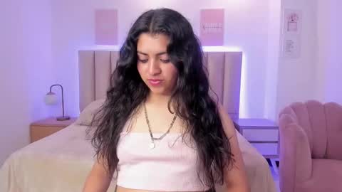 julie_devani online show from November 29, 9:30 pm