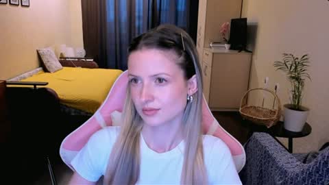 Julie online show from July 1, 2:27 pm
