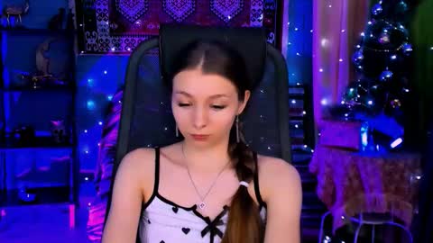 juliedaniel online show from January 16, 8:43 am