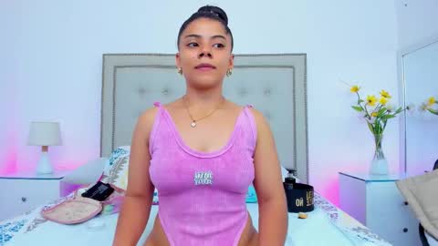 Julieehabubu online show from March 4, 3:02 am