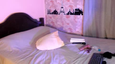 julieta__sexxx online show from March 5, 12:06 am