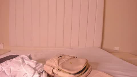 Julieta  IG juietaflower06 online show from September 28, 2:11 pm