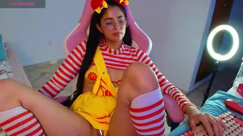 julieta_rose19 online show from April 6, 4:12 am