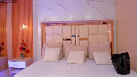     online show from March 23, 8:48 pm