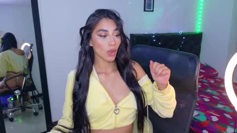 Julieta online show from December 17, 1:33 am