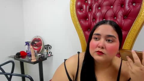 Julietagrey   online show from October 26, 7:20 pm