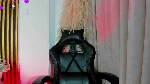 julietakane online show from September 21, 5:28 am