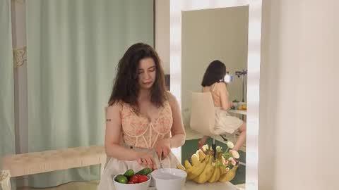 Julieta or Jully online show from July 11, 9:37 pm