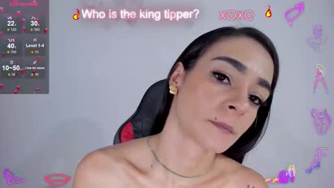 serafelle online show from October 19, 8:55 pm