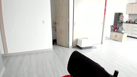 juliethkain online show from February 5, 4:48 pm