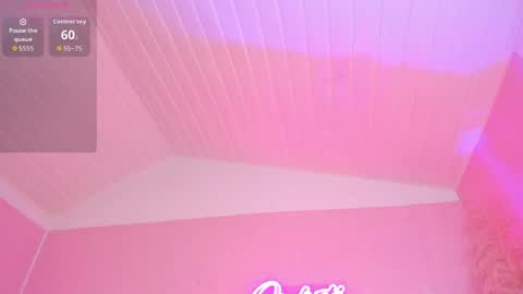 Julieth online show from April 8, 10:45 pm