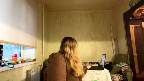 Snapshot of julietmegown chatting on October 18, 2:09 pm Mia online show from October 18, 2:09 pm