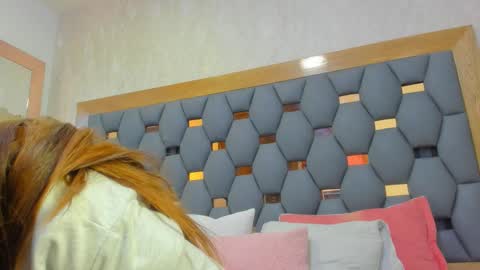 juliette_pretty_ online show from February 25, 8:18 pm