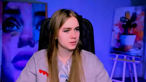 junewoods online show from January 12, 8:19 am