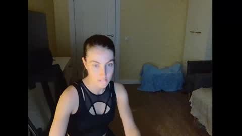 Snapshot of just_be_here chatting on October 18, 9:16 pm Dary online show from October 18, 9:16 pm