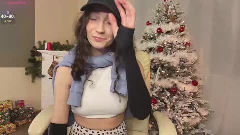 Snapshot of just_call_me_jess chatting on December 28, 9:31 am Jessica  I will be here on Tuesday November 26th online show from December 28, 9:31 am