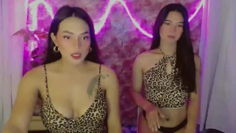 justhewayouare21 online show from March 25, 1:44 am