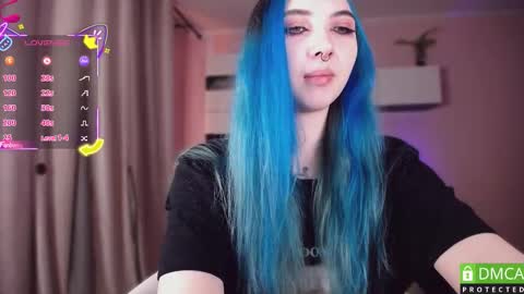 justmeowgirl online show from October 6, 4:40 am