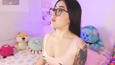 Emy online show from November 25, 4:25 am