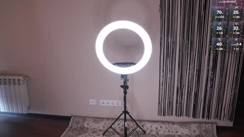 Amely online show from January 13, 4:39 am