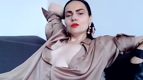 k_queen36 online show from July 1, 9:20 am