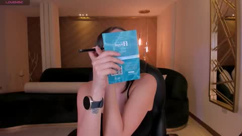 Snapshot of kaiaferreira chatting on October 22, 1:05 pm Kaia Ferreira online show from October 22, 1:05 pm