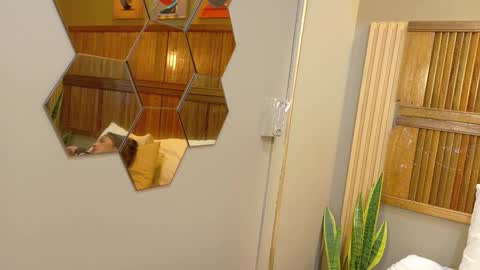 kaiawhite online show from March 27, 11:27 pm