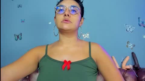 kaira_mosse_ online show from November 15, 11:44 am